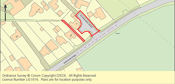 Lot: 18 - ROADWAY AND RECTANGULAR STRIP OF LAND -